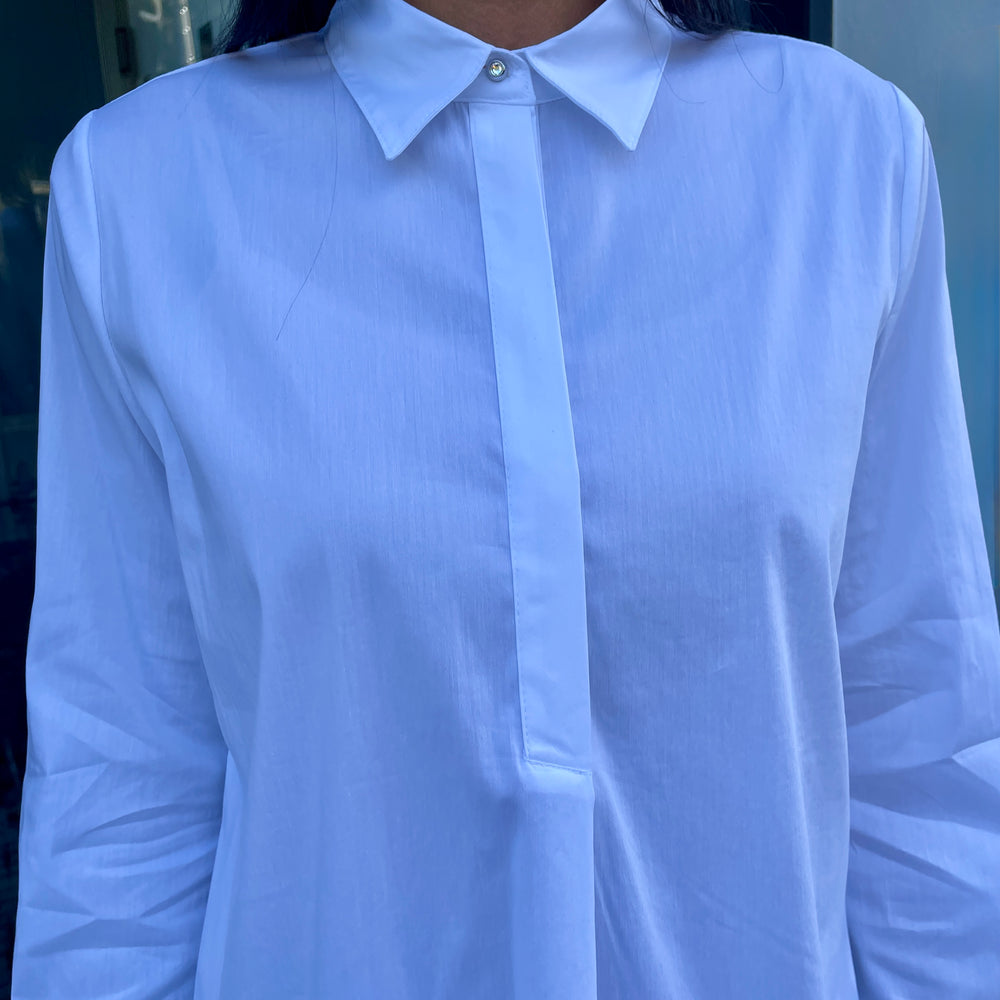 
                  
                    Blickfang Bluse weiß
                  
                