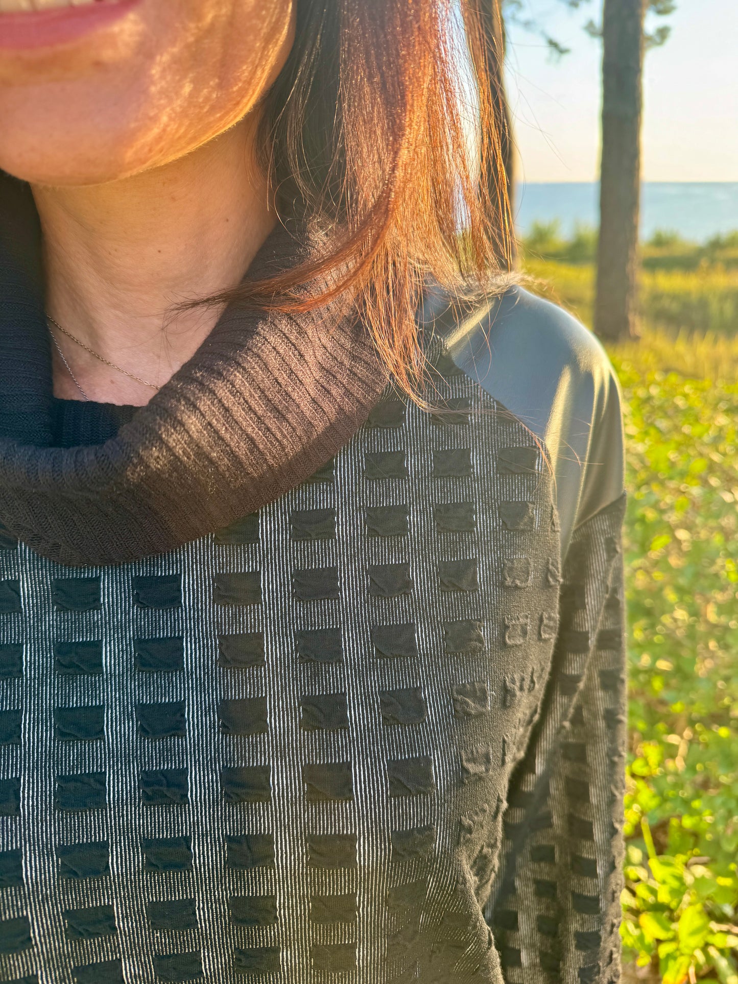 
                  
                    Blickfang Pullover "Square"
                  
                