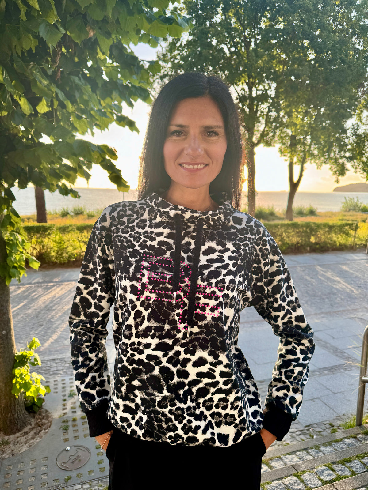 
                  
                    Blickfang Pullover Leoprint
                  
                