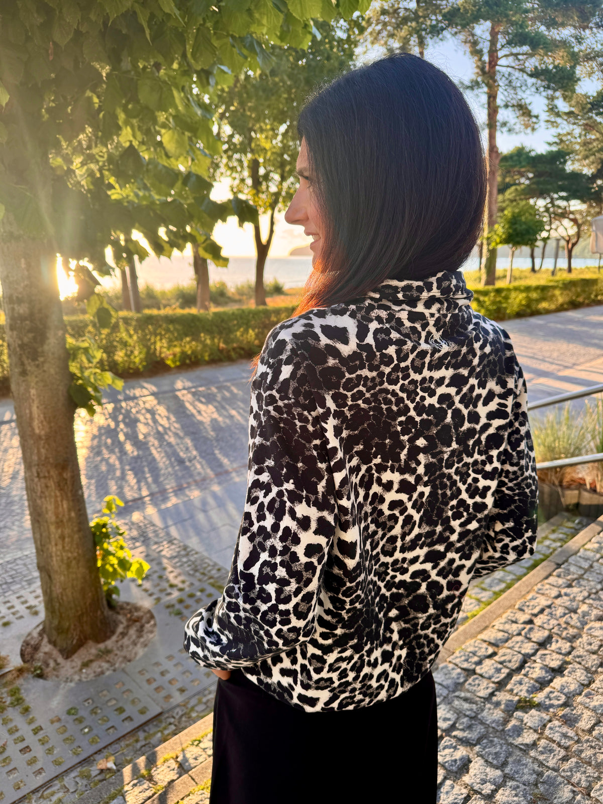 
                  
                    Blickfang Pullover Leoprint
                  
                