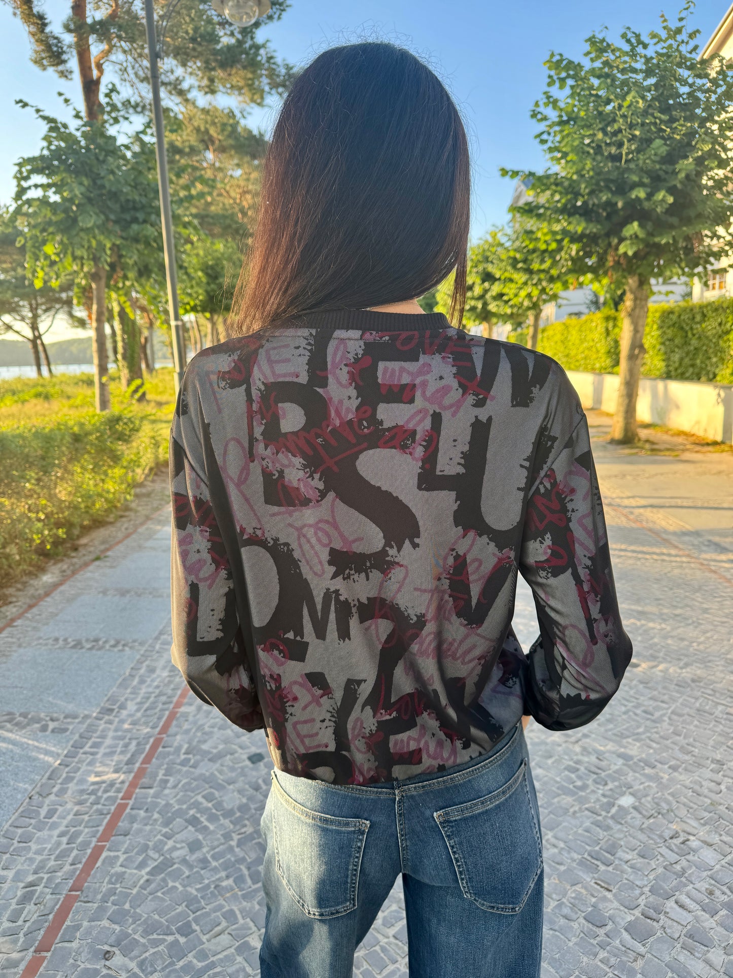 
                  
                    Blickfang Mesh Pullover "Pink Beauty"
                  
                