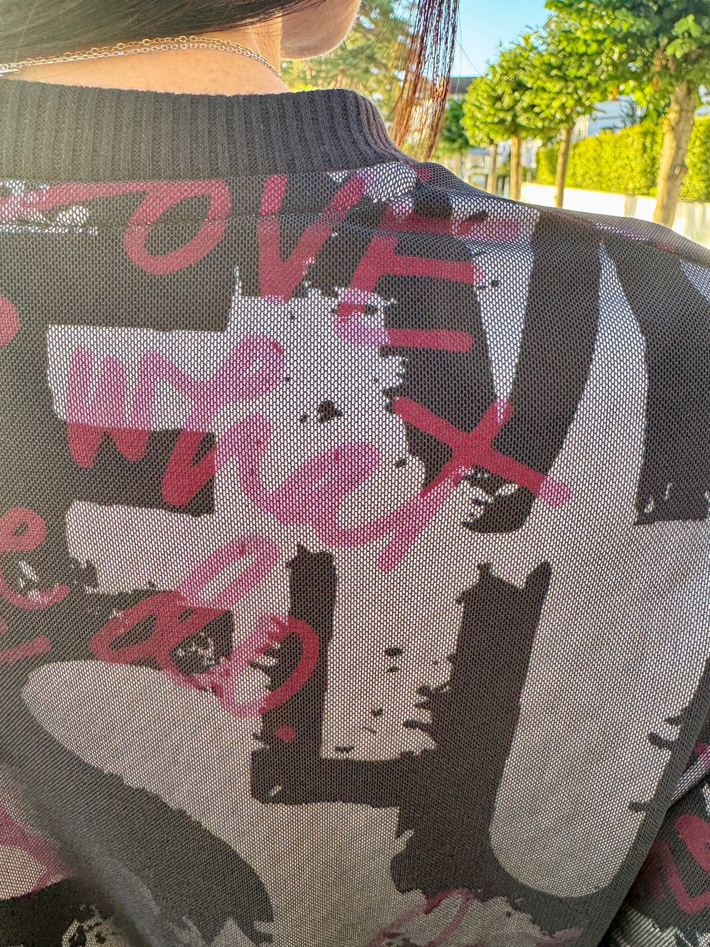
                  
                    Blickfang Mesh Pullover "Pink Beauty"
                  
                